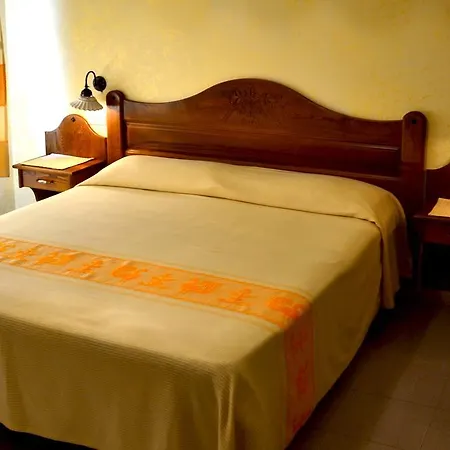 Hotel Edera 2*