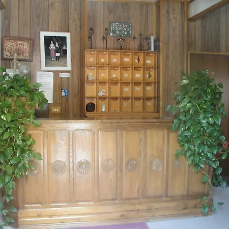 Edera Hotel 2*